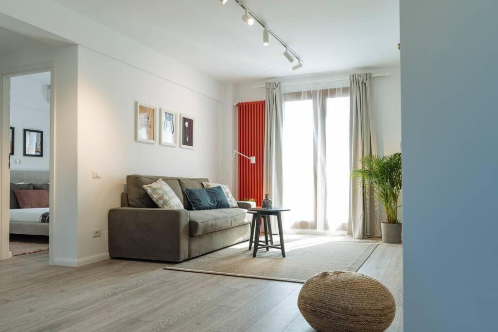 Sunny 2Br Flat - Old Town View Apartment Букурещ Екстериор снимка