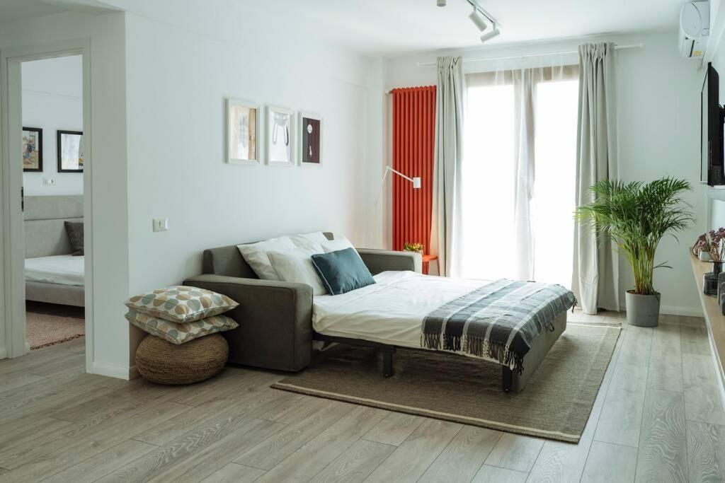 Sunny 2Br Flat - Old Town View Apartment Букурещ Екстериор снимка