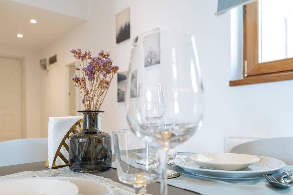 Sunny 2Br Flat - Old Town View Apartment Букурещ Екстериор снимка