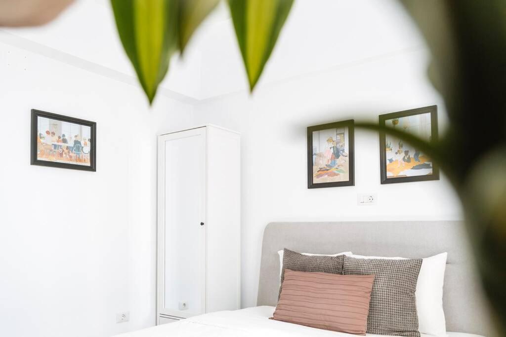Sunny 2Br Flat - Old Town View Apartment Букурещ Екстериор снимка